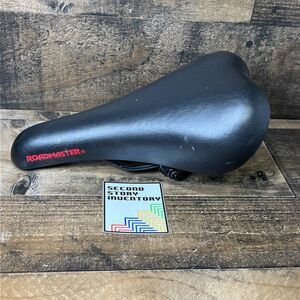 Pacific Cycle ROADMASTER Bicycle Seat Unisex Adult Cushion Bike Seat Black